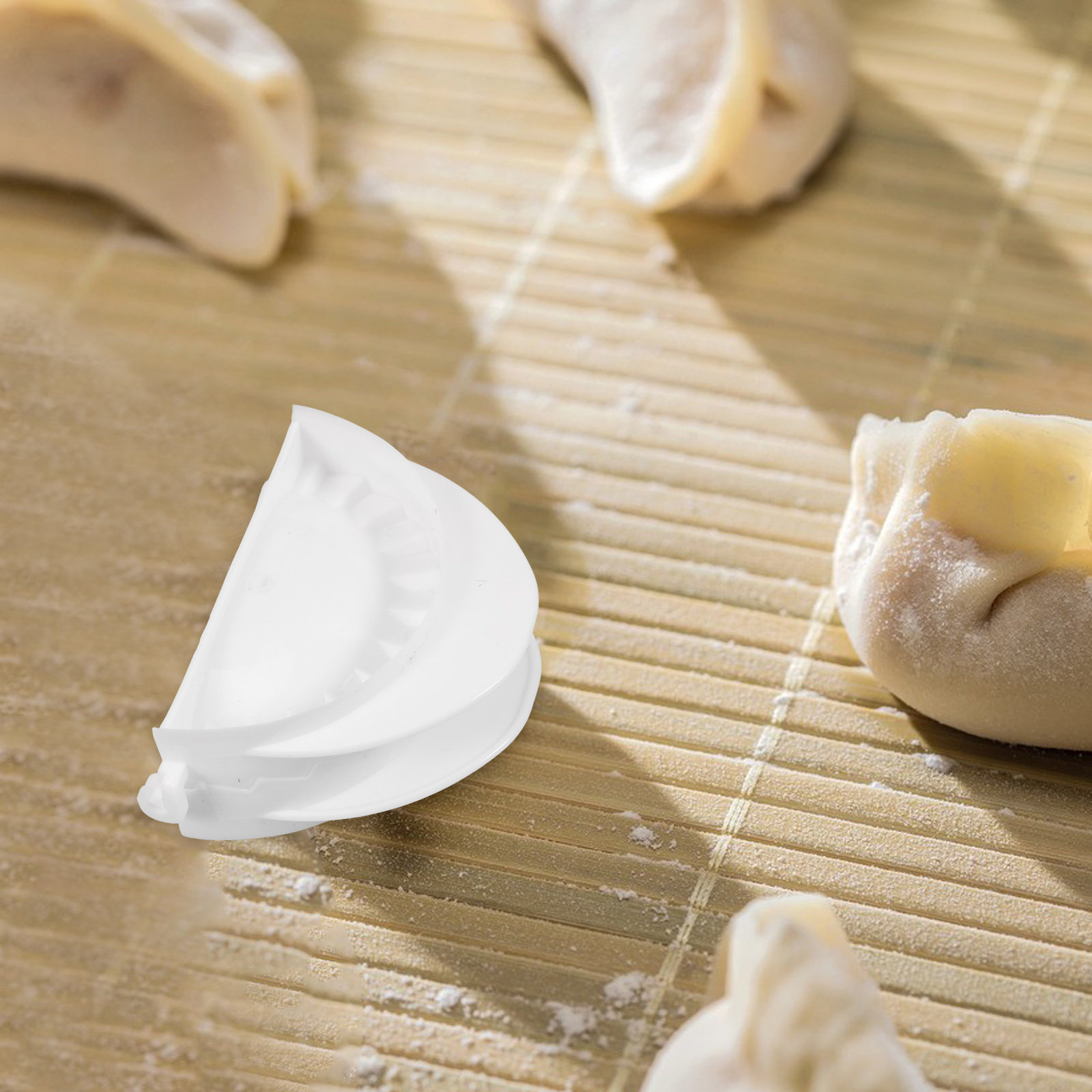 4個入り餃子メーカーセット PP素材 中華餃子メーカー ワン - Dumpling Press Set のレビューと価格