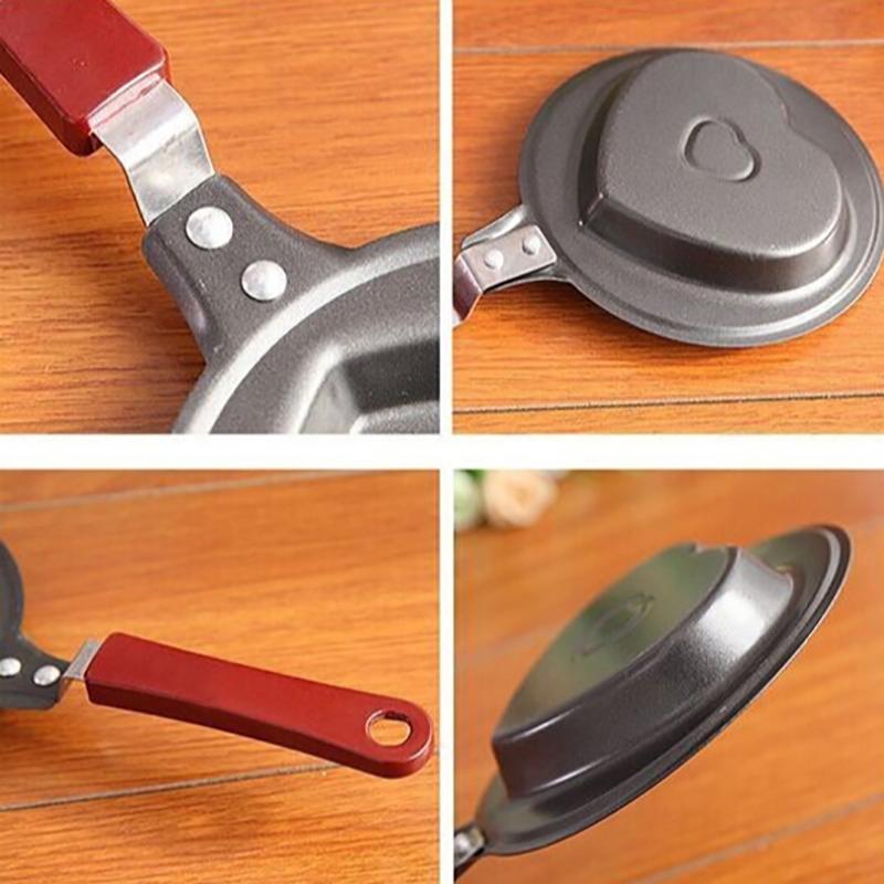 ミニエッグフライキッチン用品朝食ラブパンパンケーキパンハート - Mini Pancake Griddle のレビューと価格