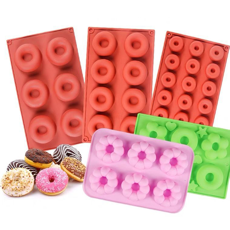 シリコーンドーナツメーカー 3D DIY ベーキングペストリ - Donut Mold Silicone のレビューと価格